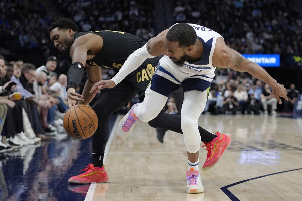 戴维斯以他 戴维斯以他