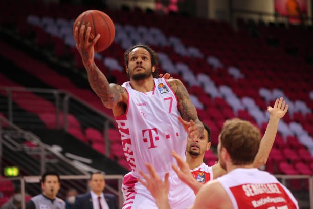 高水平的裁 高水平的裁