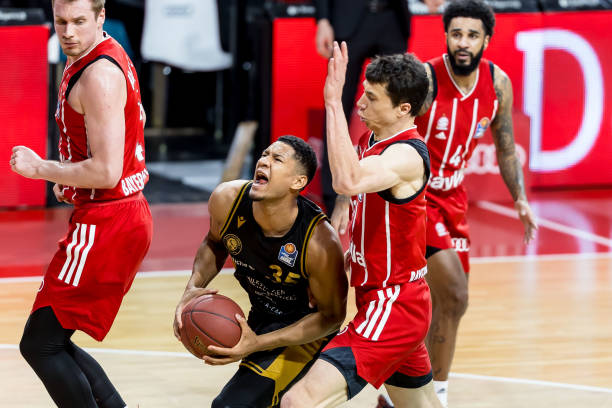 与尤文图斯 与尤文图斯