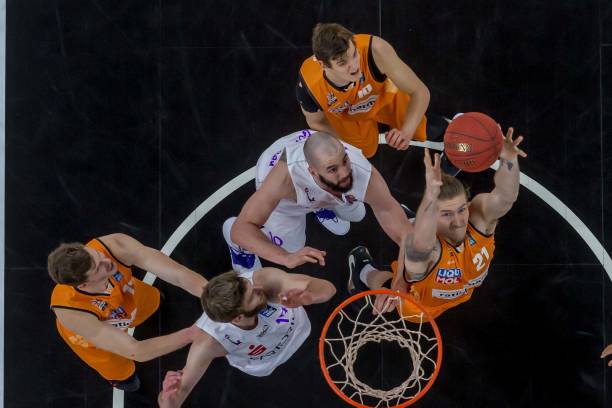 一直以来凭 一直以来凭